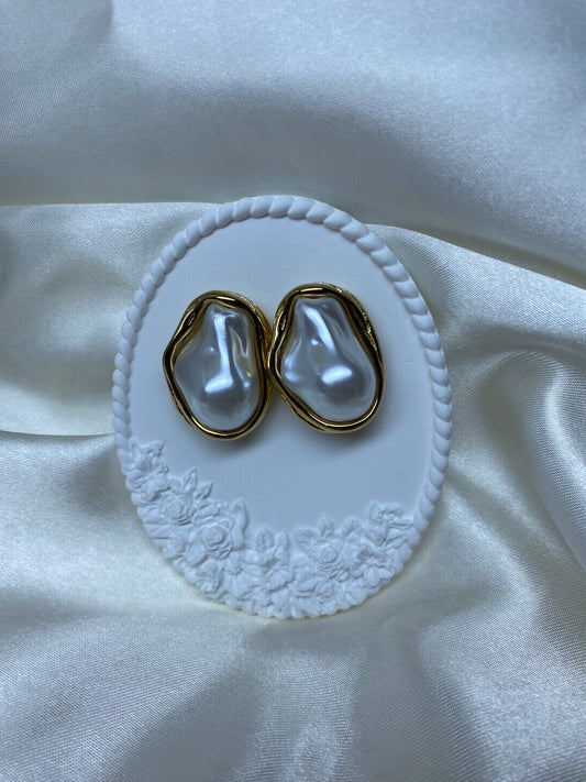 Pearl earrings