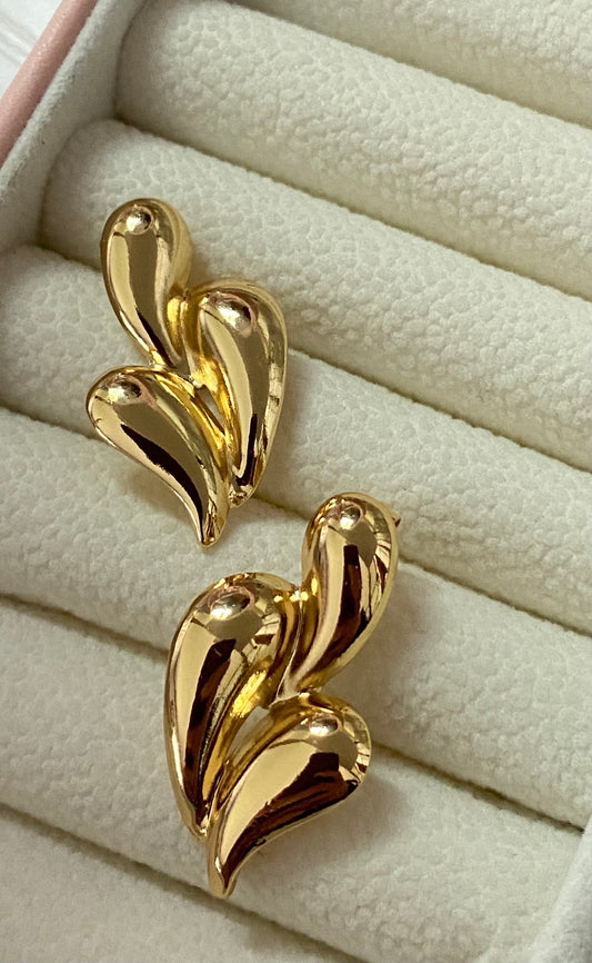 Drops earrings