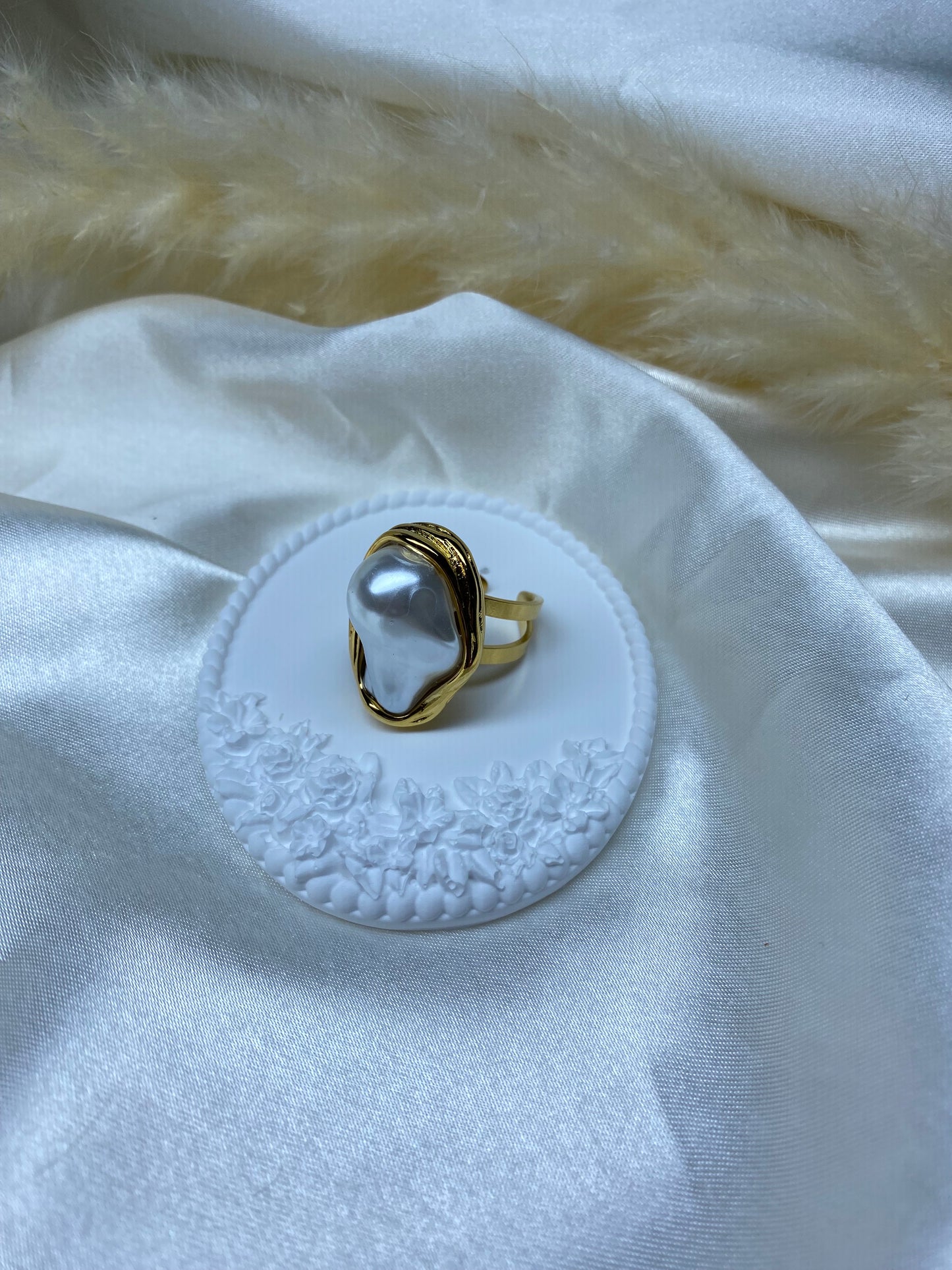 Pearl ring